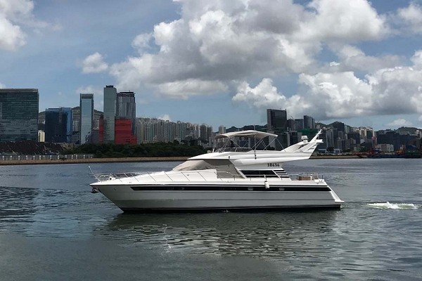 中环码头63英尺游艇CLW021 中环码头63英尺游艇CLW021