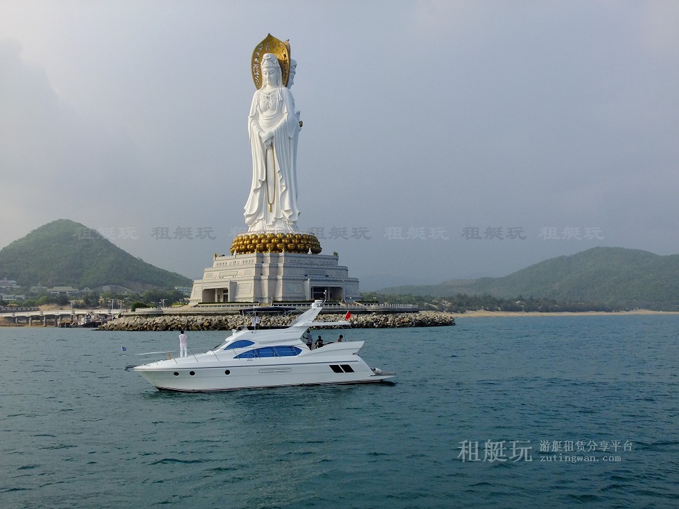 做資深三亞旅游達(dá)人，游艇旅游更時(shí)尚！